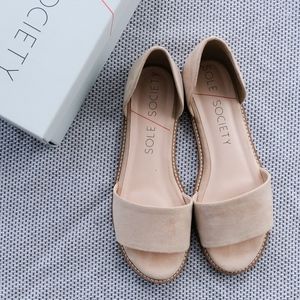 Sole Society Suede Harlow Open Toe Flat in Caramel